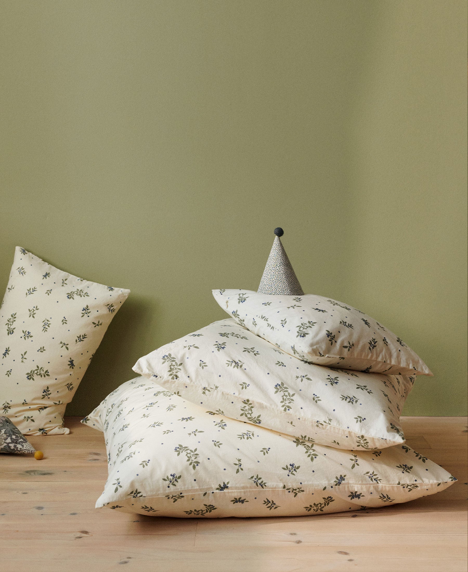 Agnes Adult Bedding, Blueberries