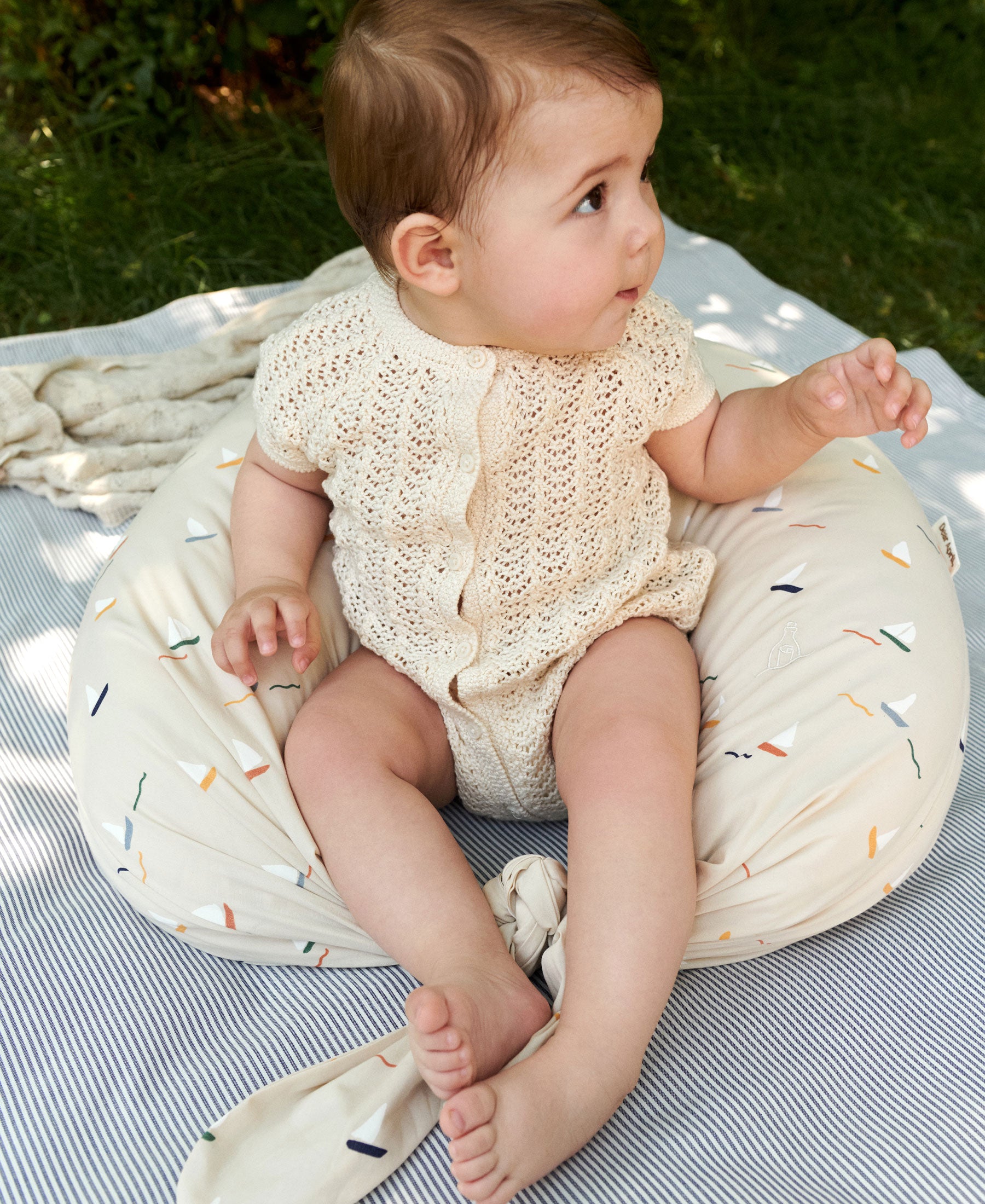 Nami Nursing Pillow, Pond Boats