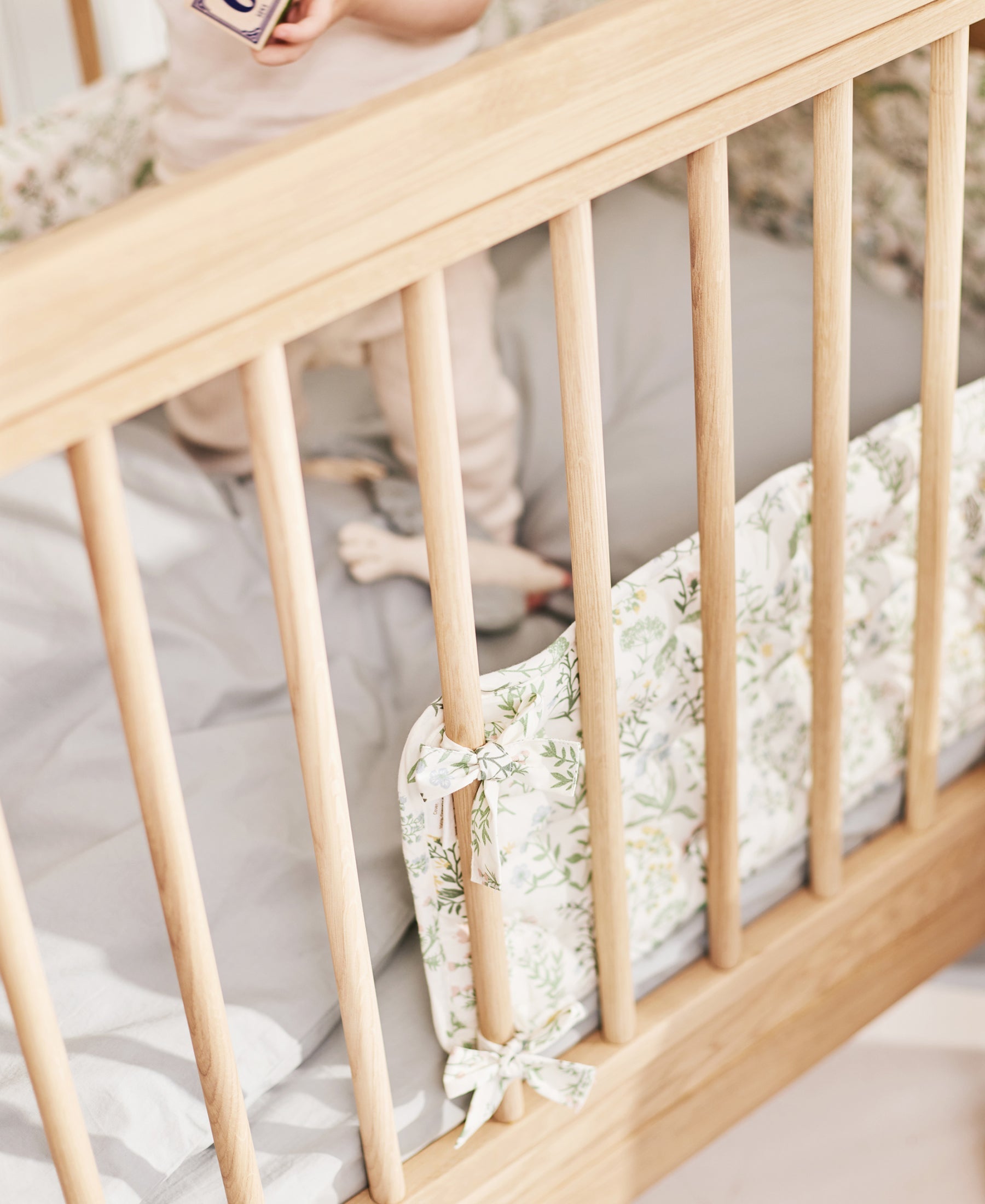 Nori Cot Bumper, Summer Flowers