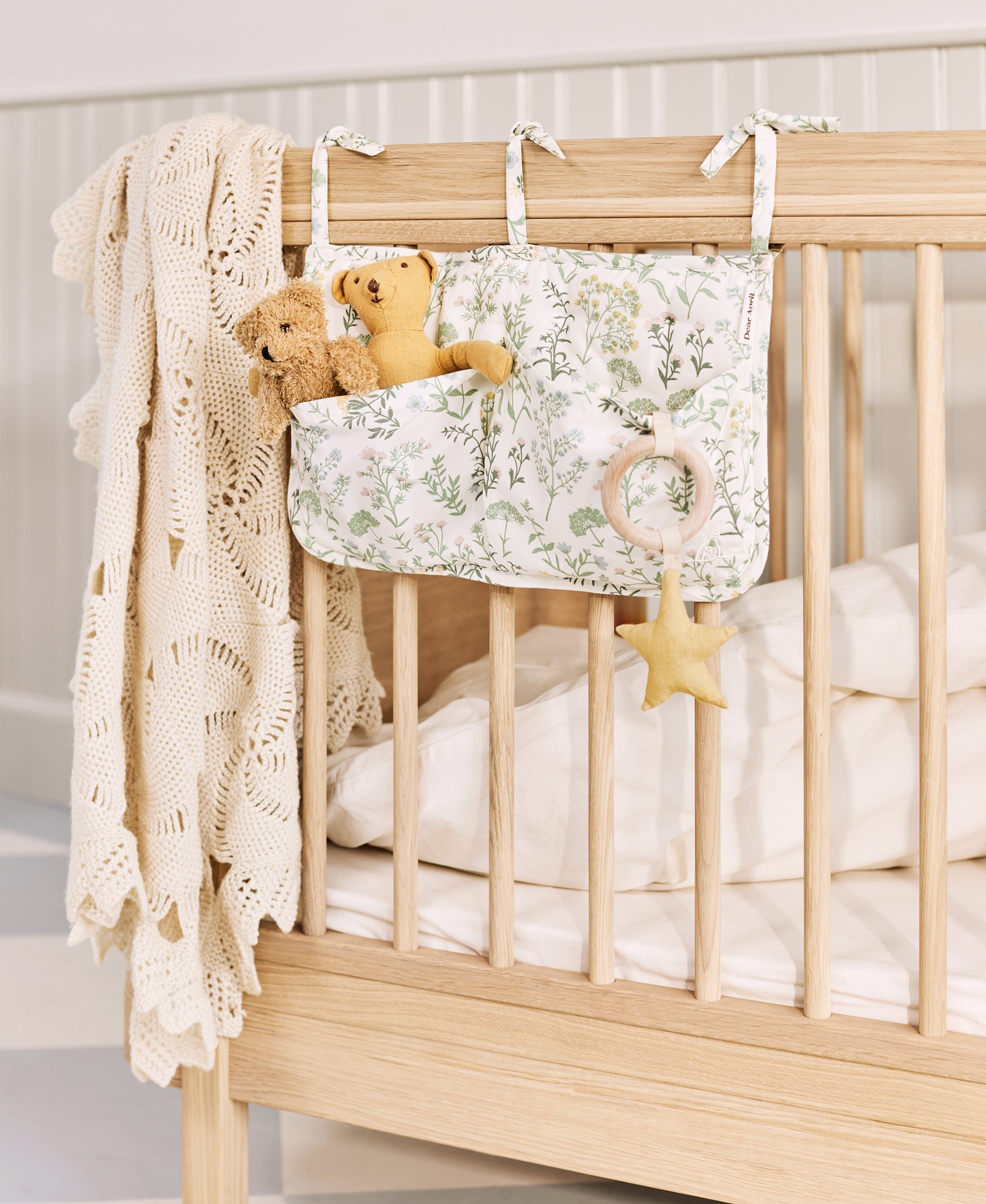 Polly Bed Pockets, Summer Flowers