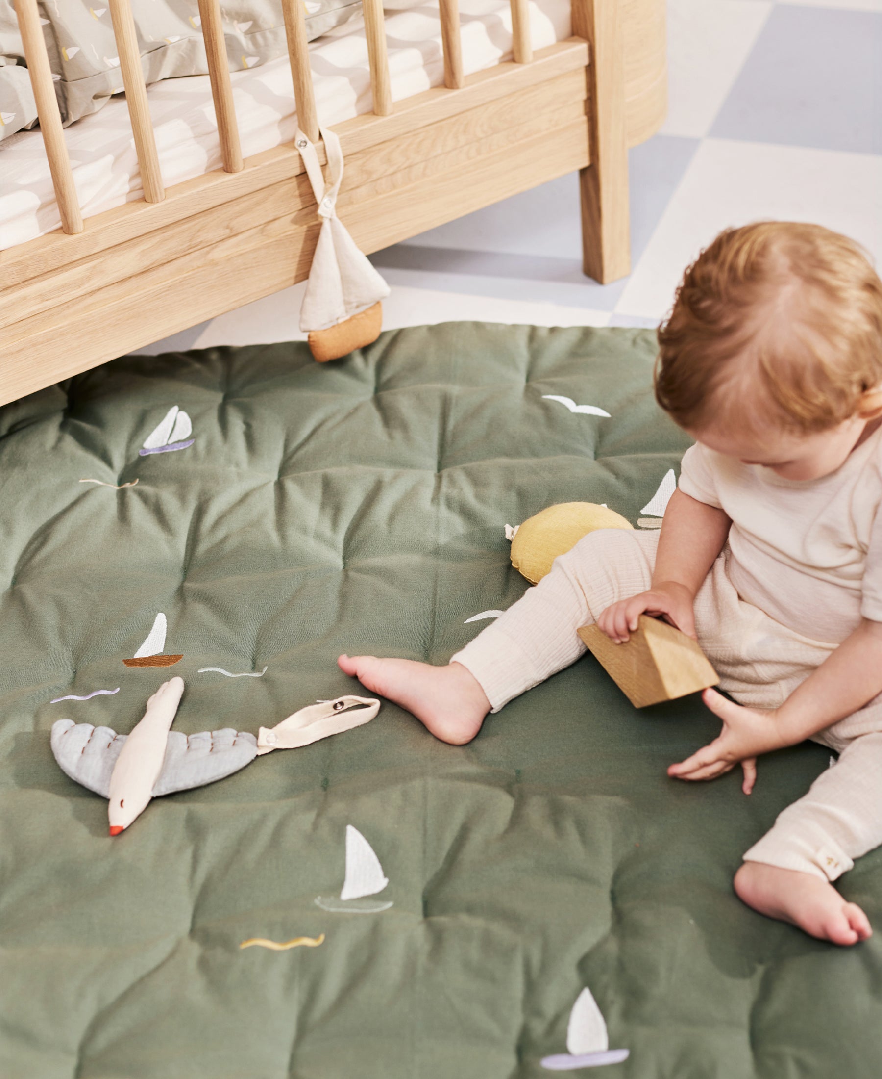 Meri Play Mattress, Sailboats