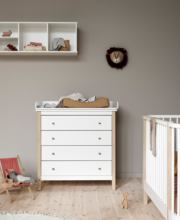 Wood nursery top for dresser with 4 drawers