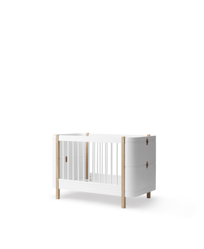 Wood Mini+ cot bed, white/oak
