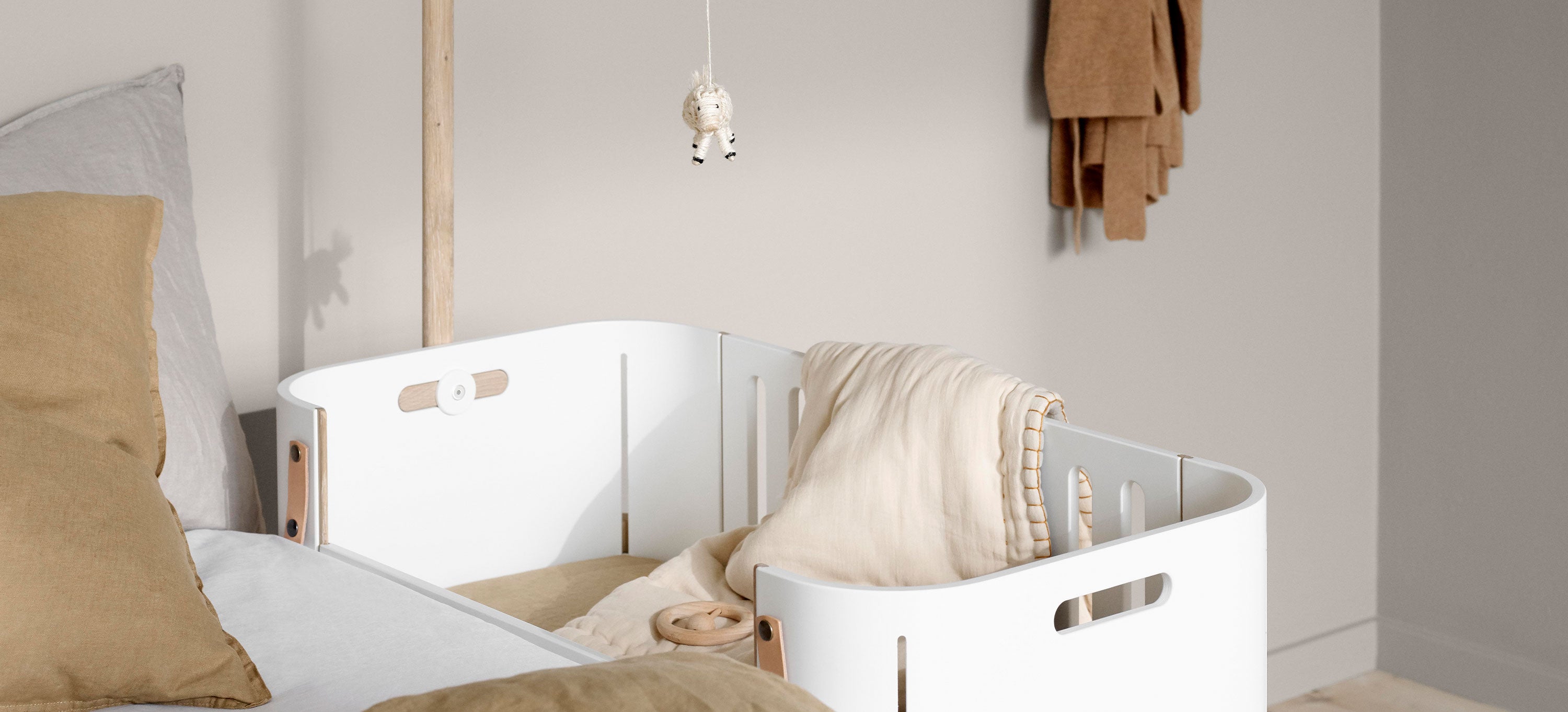 Co-sleeper - Oliver Furniture