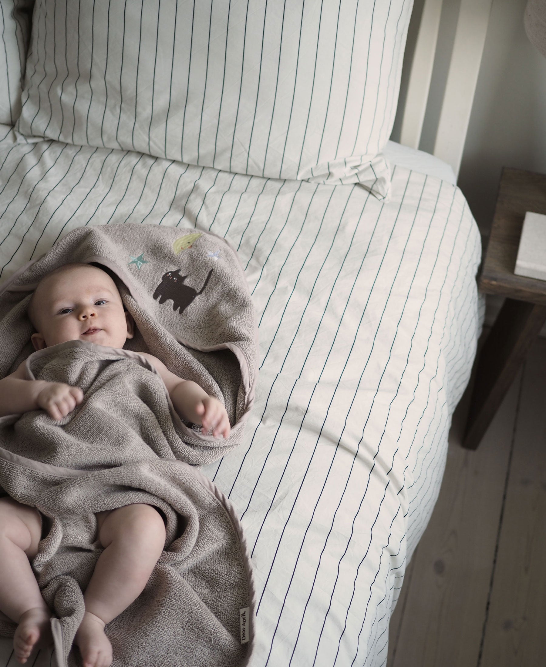 Petal Baby Towel, Moon Cat