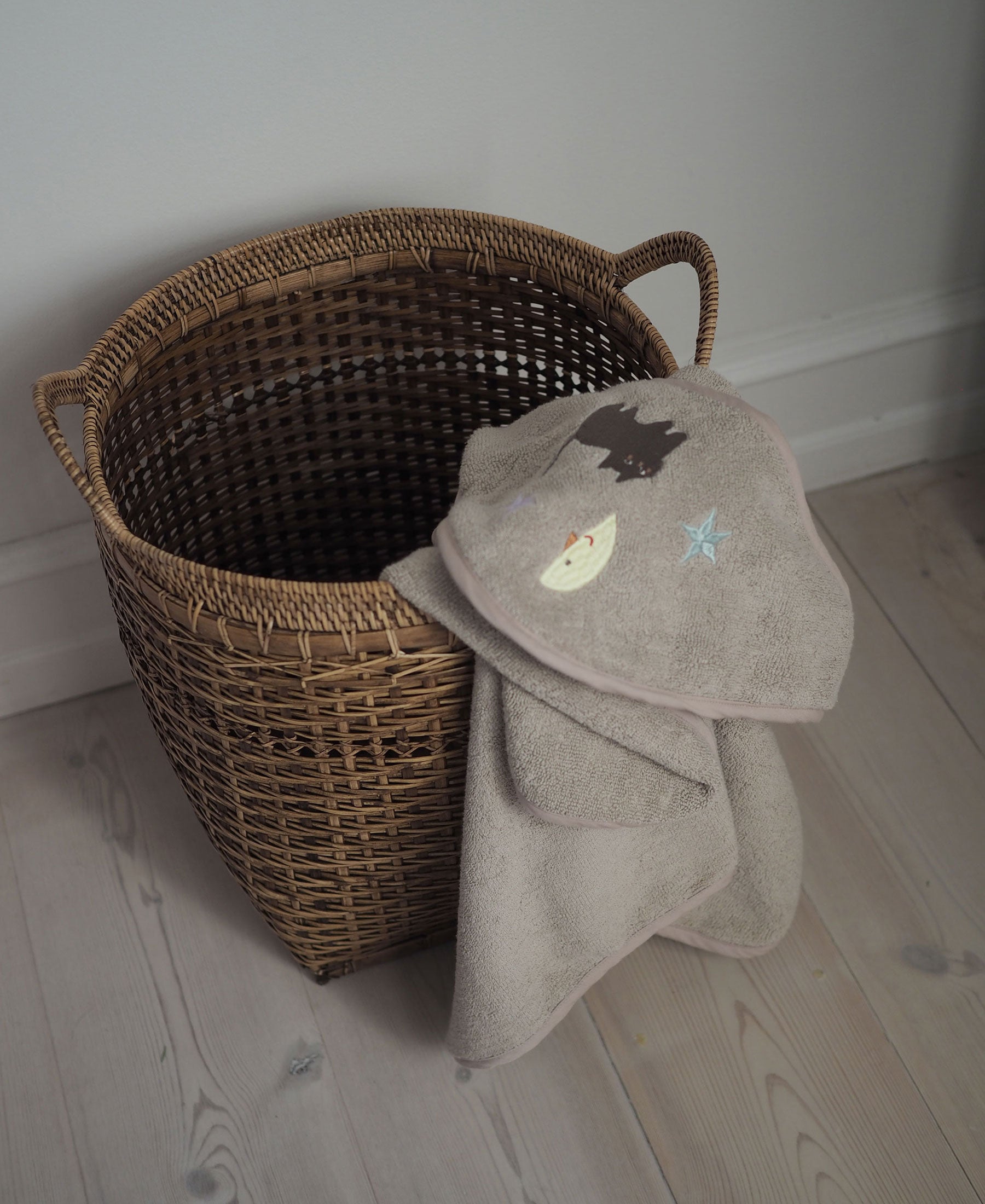 Petal Baby Towel, Moon Cat