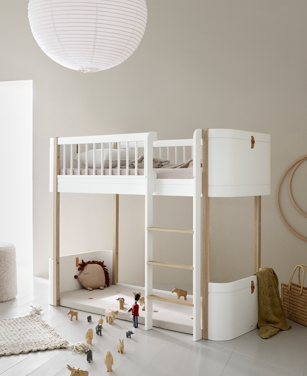 Mini+ cot bed incl. junior kit to low loft bed, white/oak