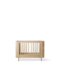 Wood Mini+ cot bed, oak