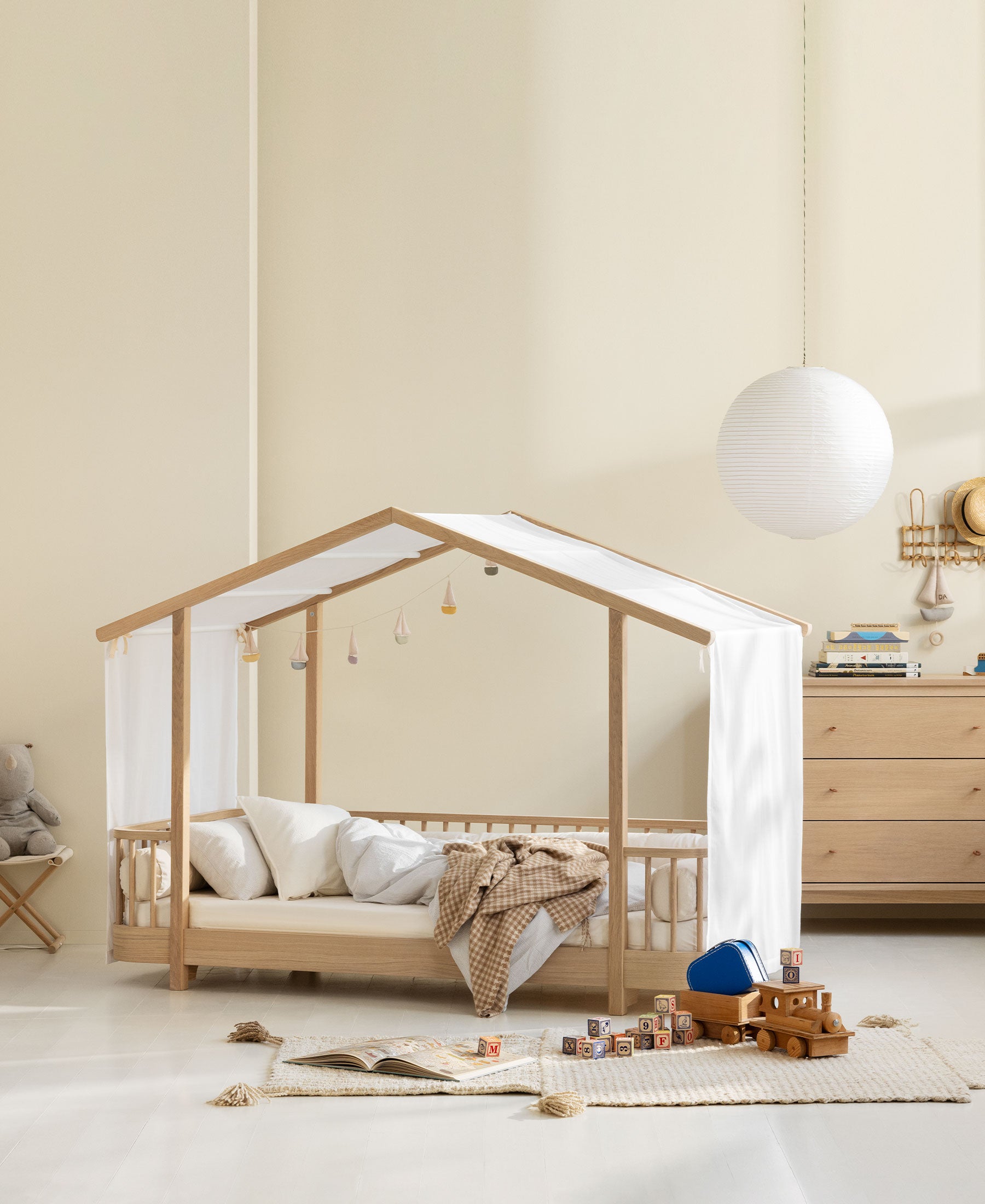 Wood Original house bed, oak
