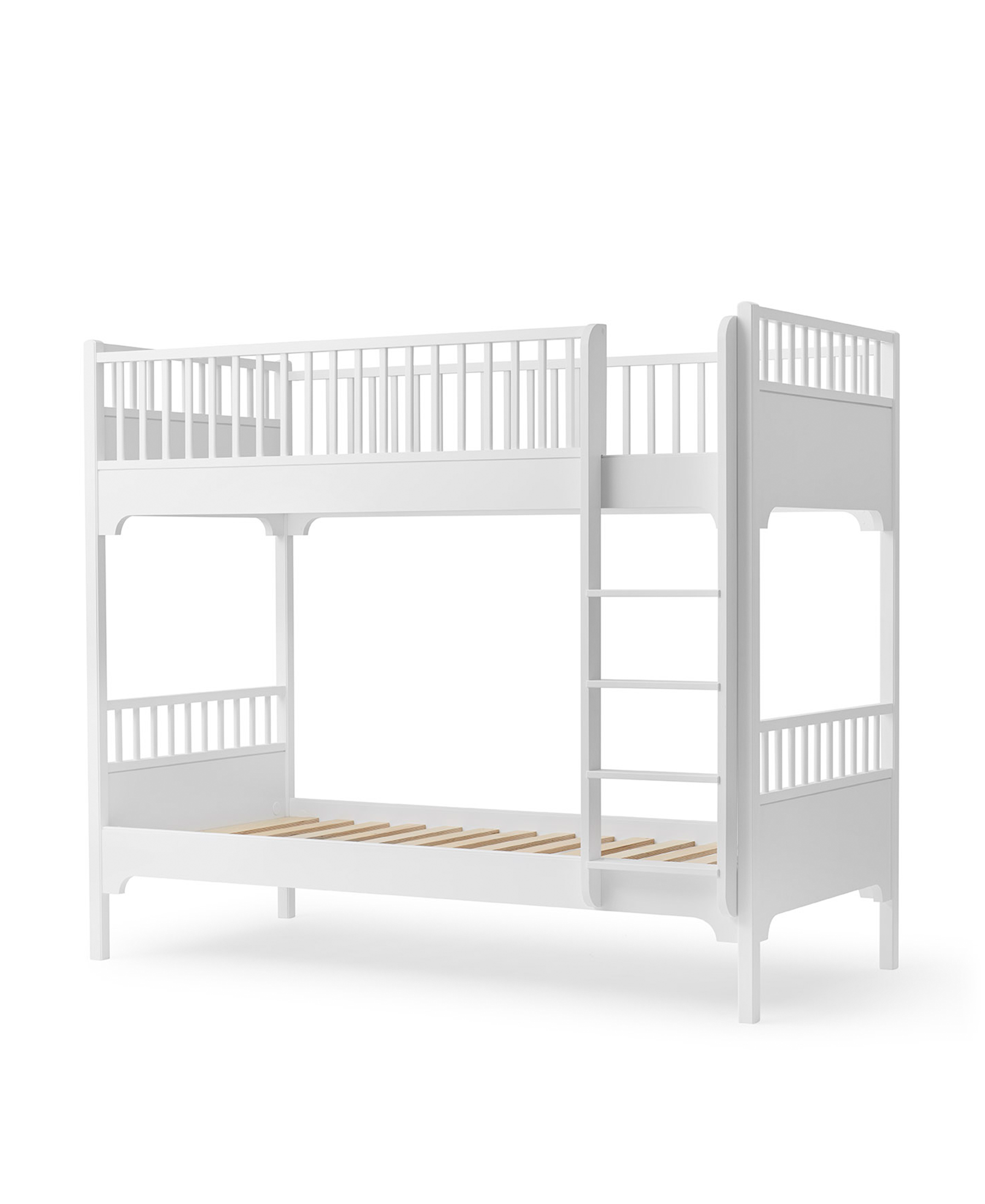 Seaside Classic bunk bed with vertical ladder