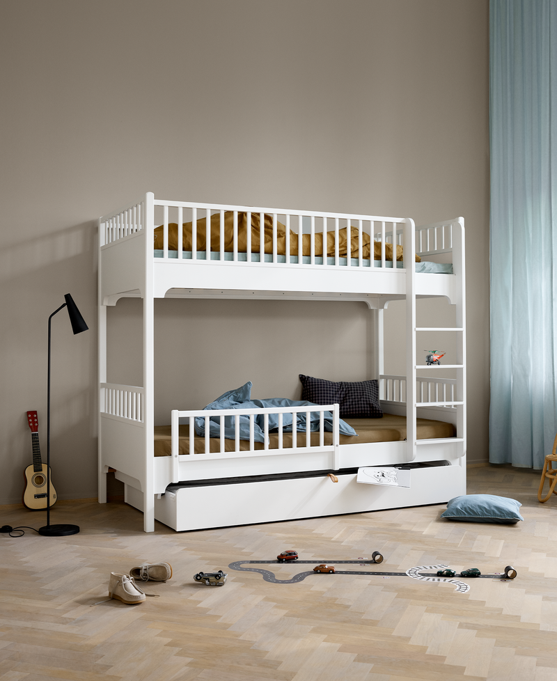 Cot bed top bed guard