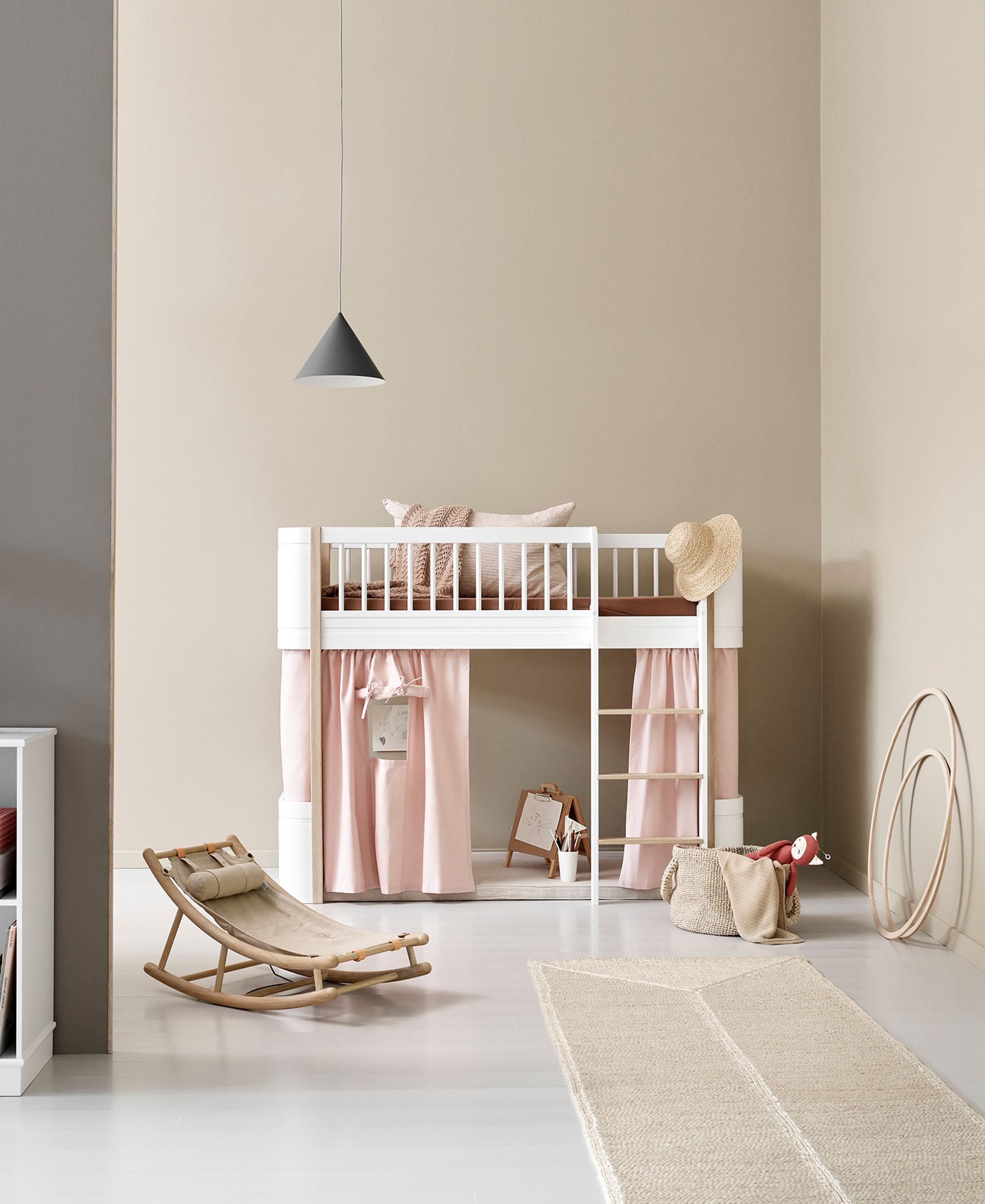 Wood Mini+ low loft bed, white/oak