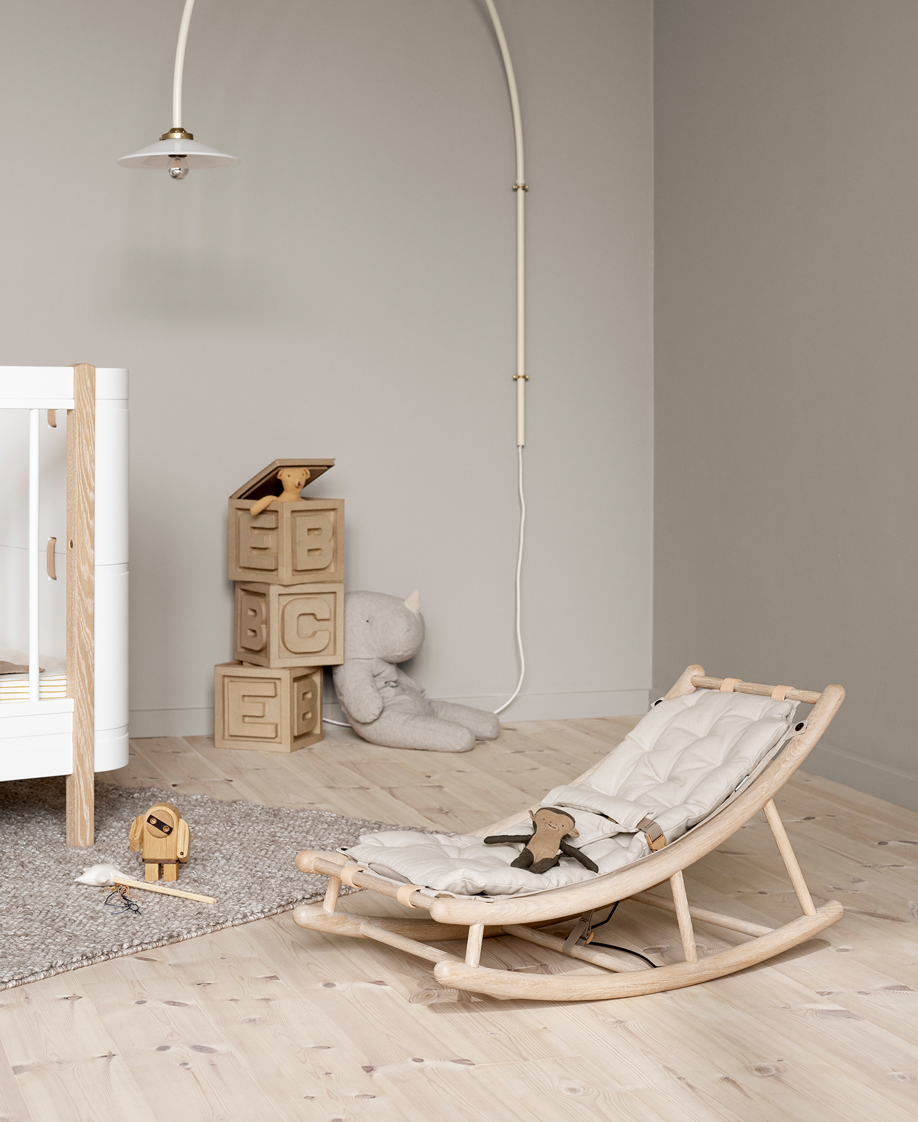 Wood baby & toddler rocker, oak/nature – Oliver Furniture Com